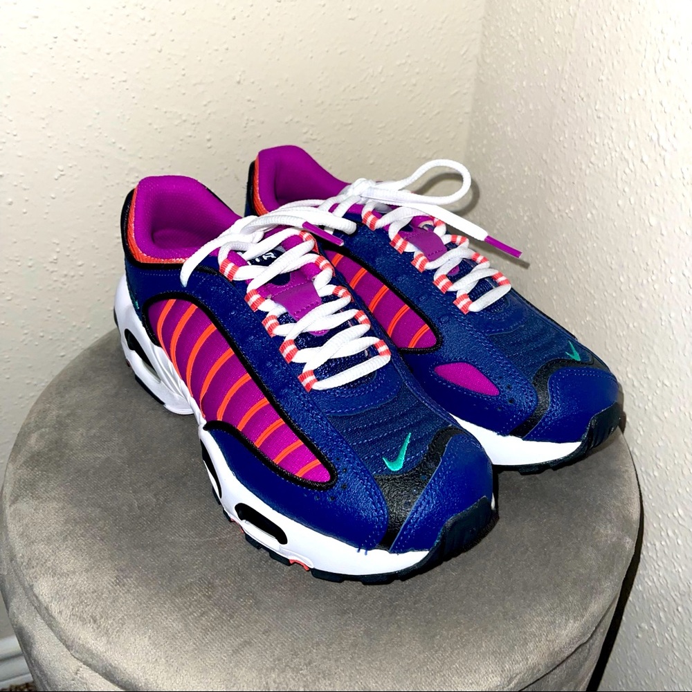 NEW NIKE Air Max Tailwind IV